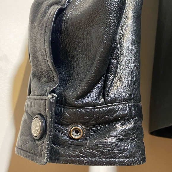 Leather jacket - Picture 6 of 7